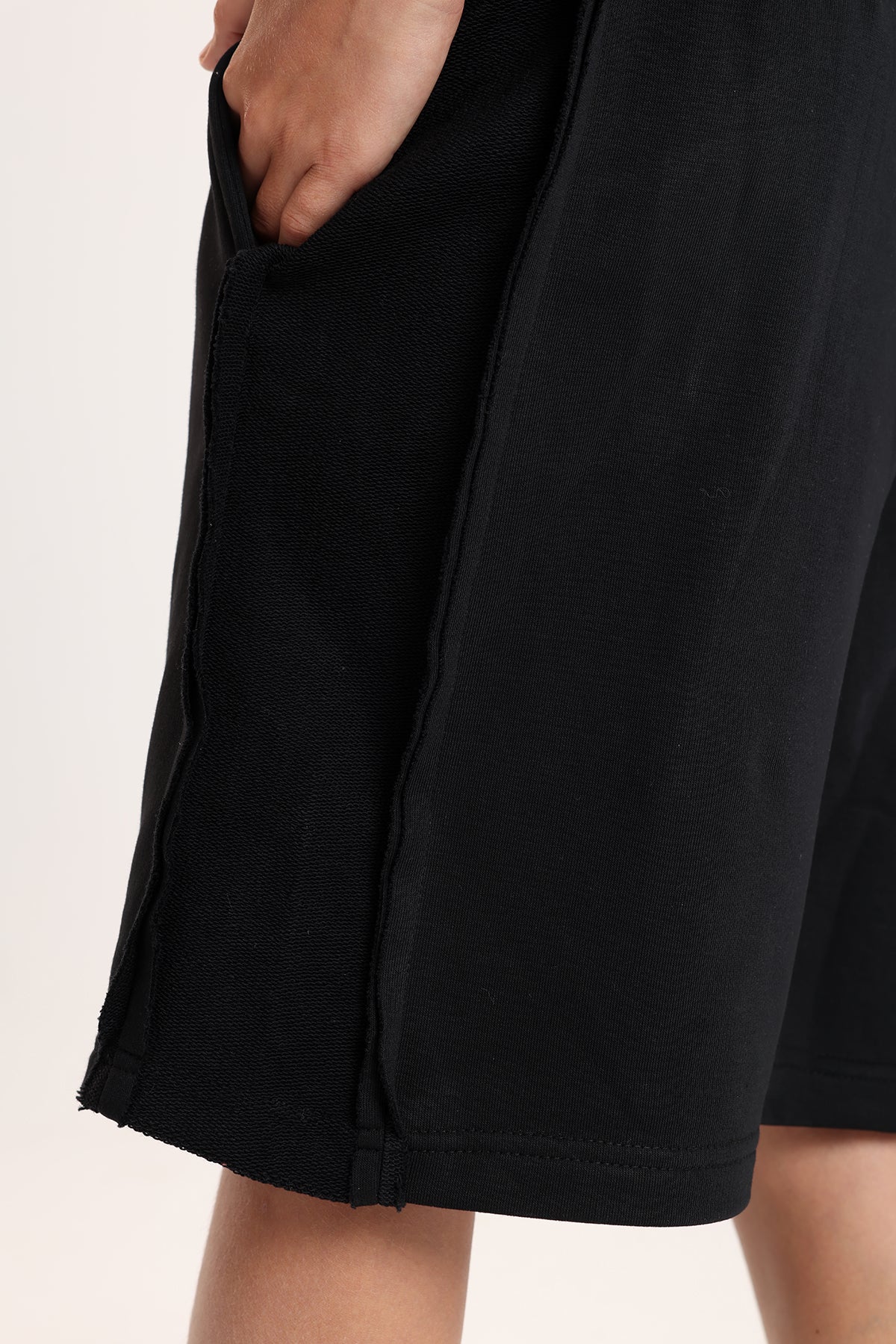 Glitch Black Short