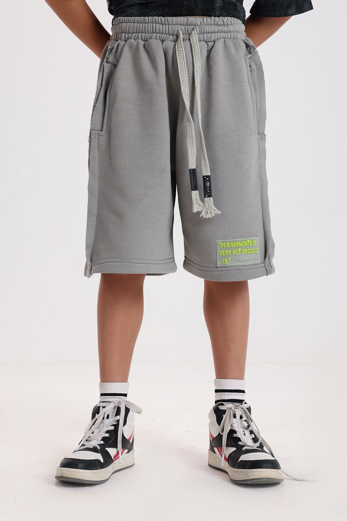 Glitch Grey Short