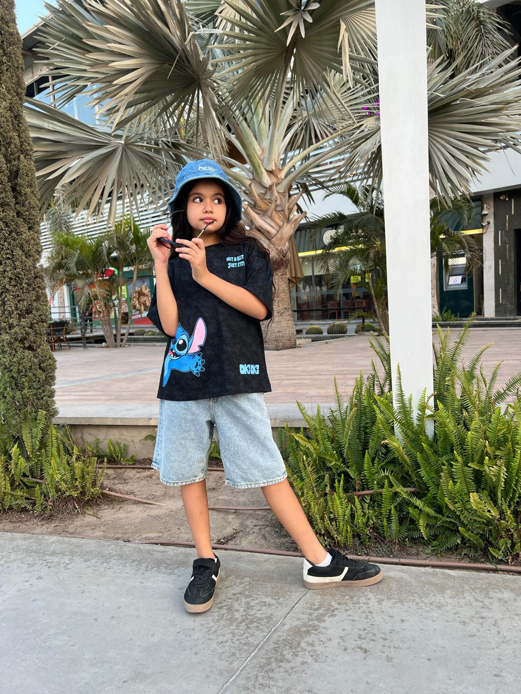 Stitch T-Shirt-Black