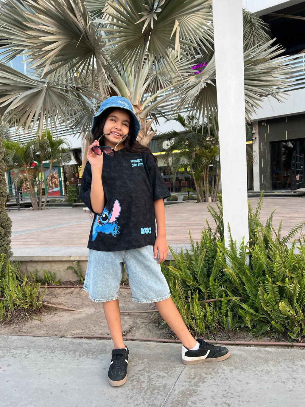 Stitch T-Shirt-Black